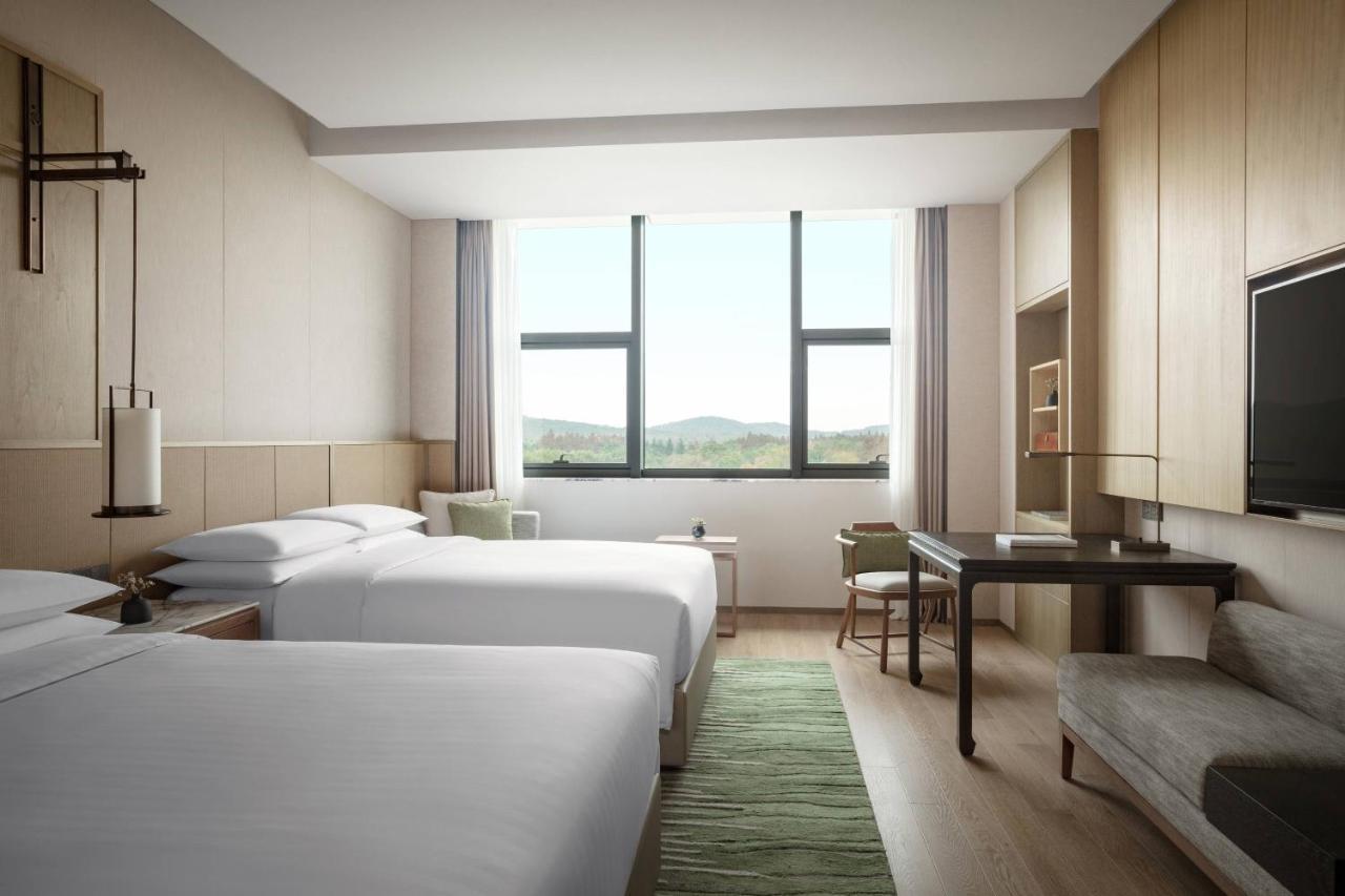 Wuxi Marriott Hotel Lihu Lake Exterior foto