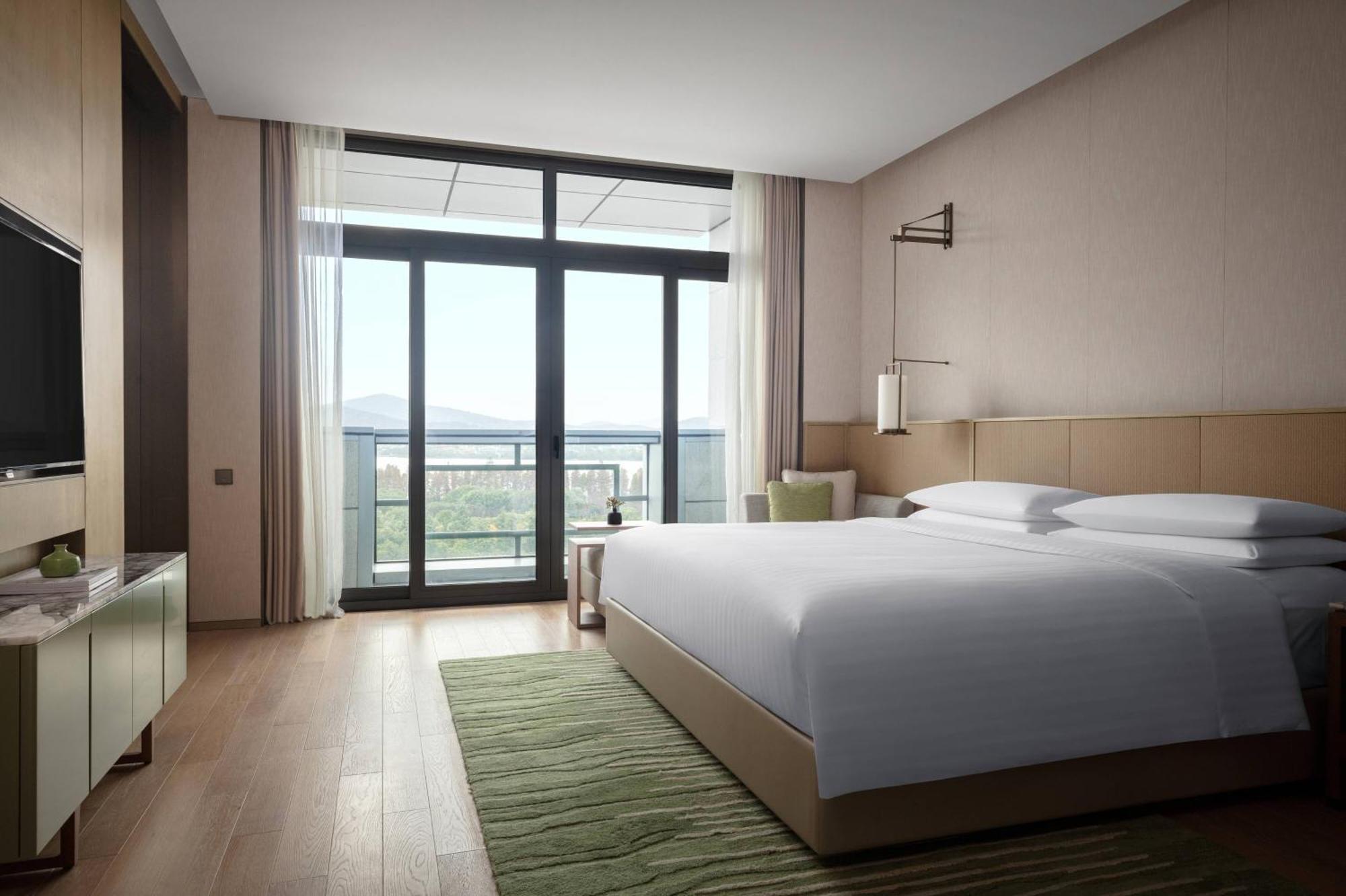 Wuxi Marriott Hotel Lihu Lake Exterior foto